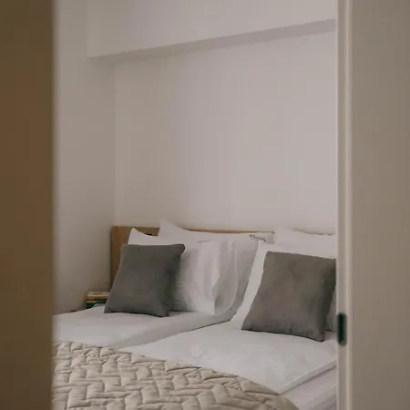 Safran * زلاتيبور